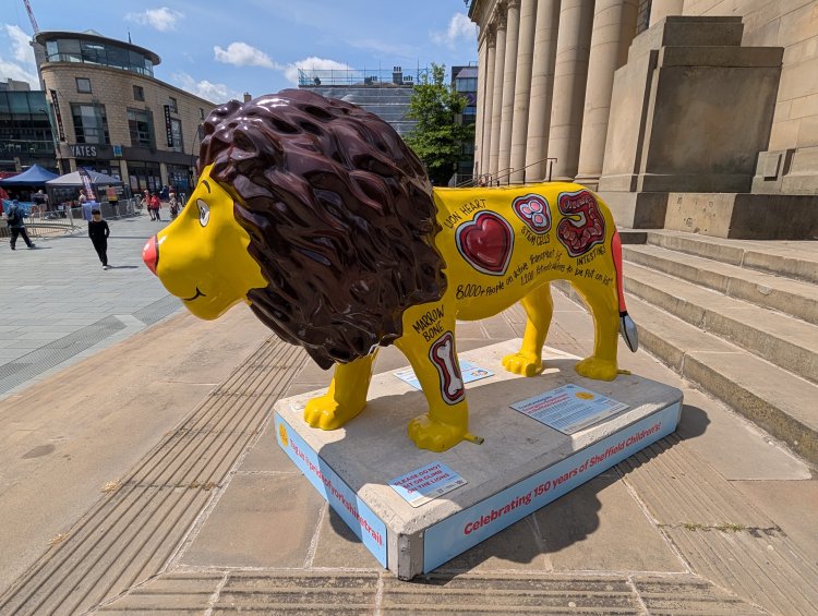 Pete McKee's lion sculpture