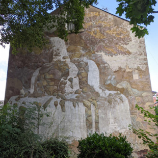 Holland Road Waterfall Mural